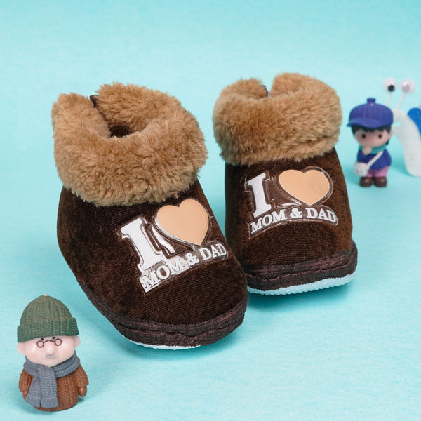 6 To 12 Months I Love Mom and Dad Print Velvet Booties