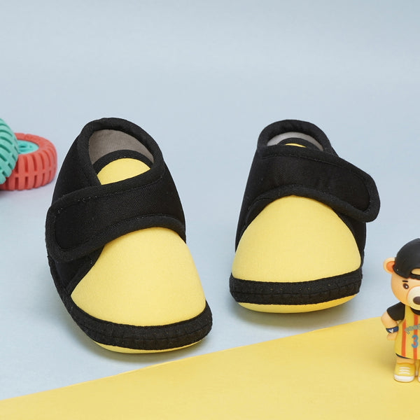 6 To 12 Months Baby Boys & Baby Girls Cute Soft Cotton Pre-Walker Sports Booties (Yellow,Black)-BT4434