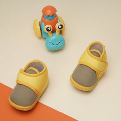 6 To 12 Months Baby Boys & Baby Girls Cute Soft Cotton Pre-Walker Sports Booties (Green,Yellow)