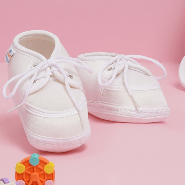 0 To 6 Months Pack Of 1 Baby Boys & Baby Girls Cotton Kids Shoe/Booties (White)-BT4885