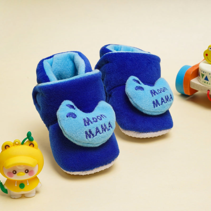 Baby Boys & Girls 6 To 12 Months Moon Mama Skin Friendly Velvet Velcro Booties