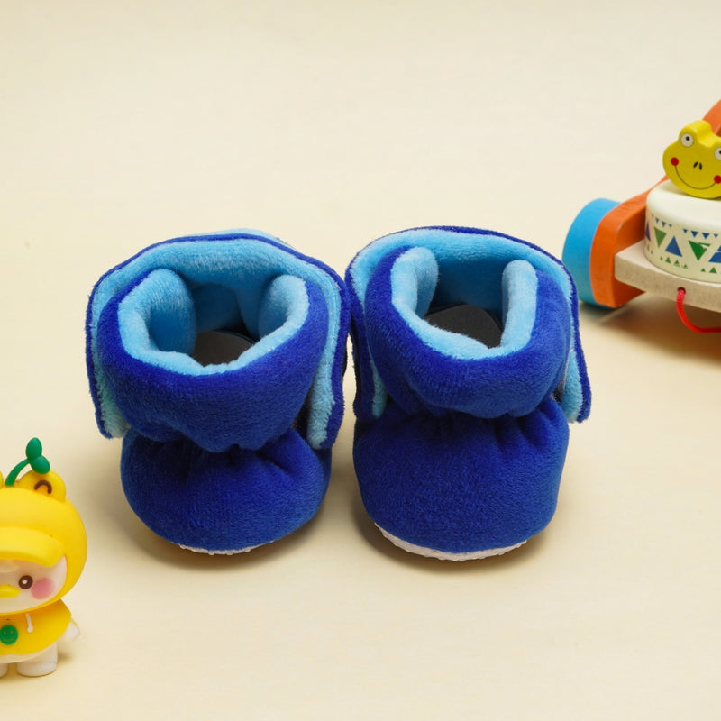 Baby Boys & Girls 6 To 12 Months Moon Mama Skin Friendly Velvet Velcro Booties