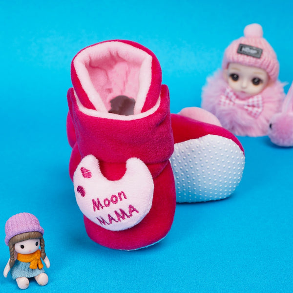 Baby Boys & Girls 6 To 12 Months Moon Mama Skin Friendly Velvet Velcro Booties