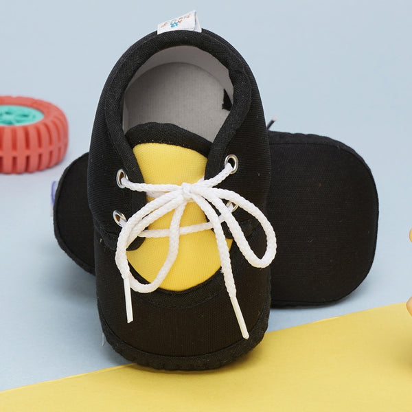 6 To 12 Months Baby Boys & Baby Girls Cute Soft Cotton Pre-Walker Lace Booties (Black,Yellow)-BT4428