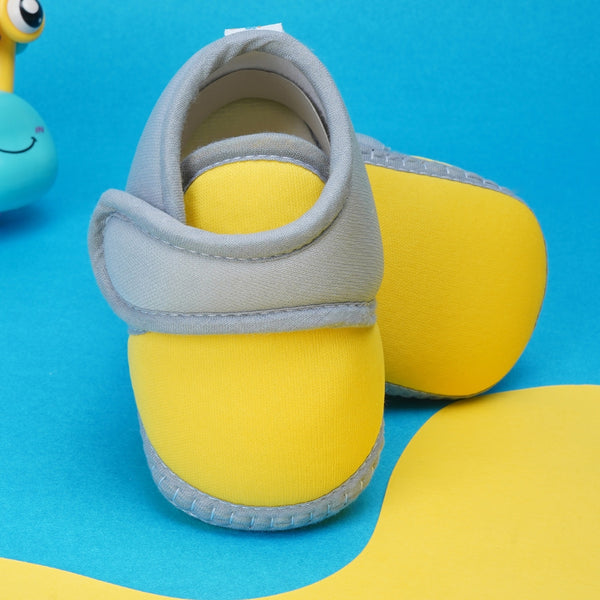 6 To 12 Months Baby Boys & Baby Girls Cute Soft Cotton Pre-Walker Sports Booties (Yellow,Grey)-BT4439