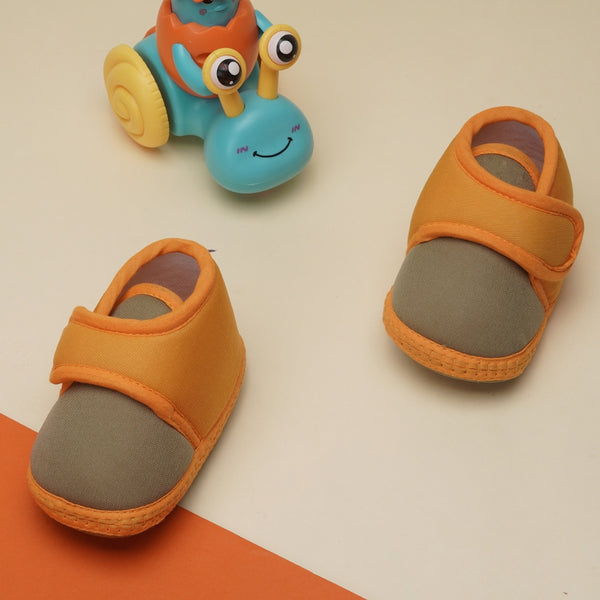6 To 12 Months Baby Boys & Baby Girls Cute Soft Cotton Pre-Walker Sports Booties (Green,Turmeric)