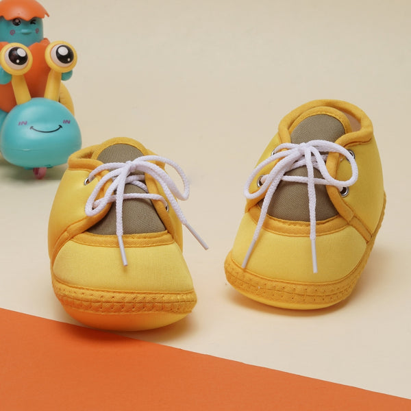 6 To 12 Months Baby Boys & Baby Girls Cute Soft Cotton Pre-Walker Lace Booties (Yellow)