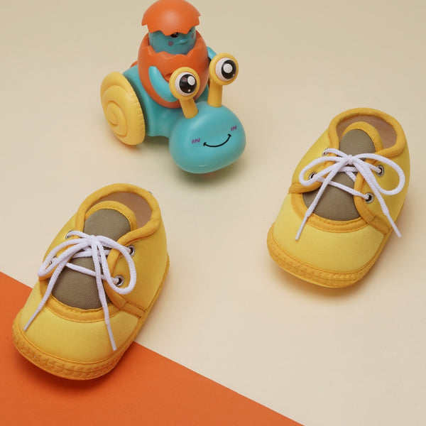 6 To 12 Months Baby Boys & Baby Girls Cute Soft Cotton Pre-Walker Lace Booties (Yellow)