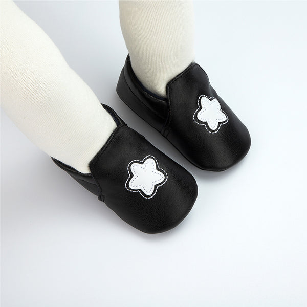 6 to 12 Months Baby Boys & Girls Synthetic Leather Shiny Shoes, Teddy Face Booties (Black)-BT4660