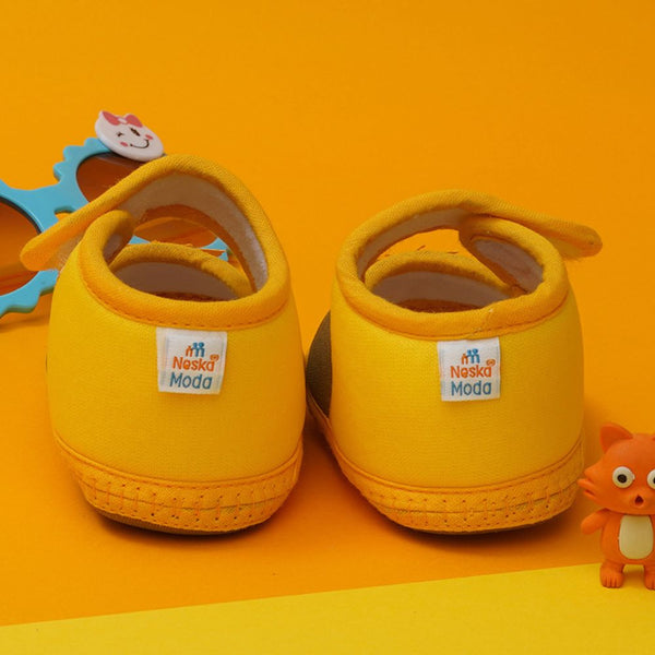 6 To 12 Months Baby Girls Soft Cotton Cute Butterfly Booties (Yellow,Mehendi)