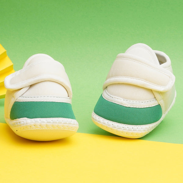 6 To 12 Months Pack Of 1 Baby Boys & Baby Girls Cotton Booties (White,Green)-BT4744