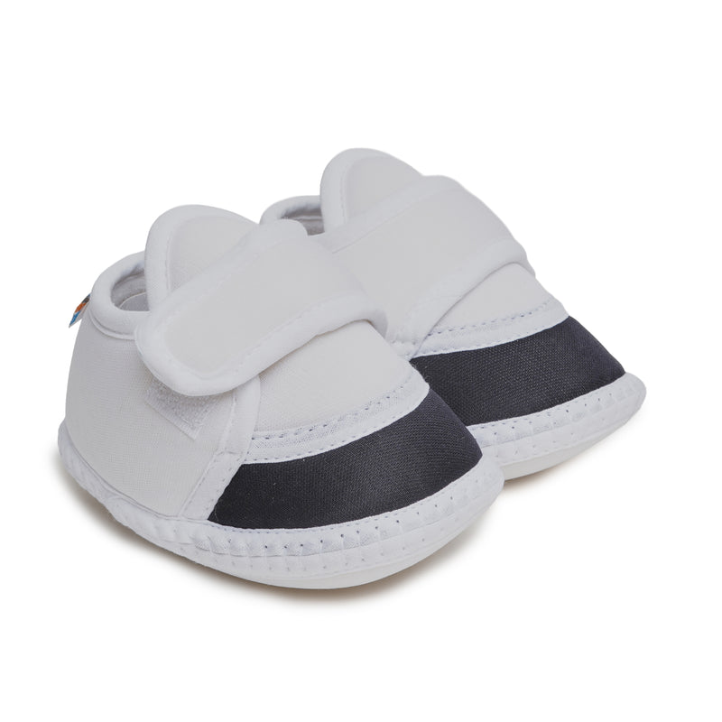 6 To 12 Months Pack Of 1 Baby Boys & Baby Girls Cotton Booties (White,Black)-BT4746