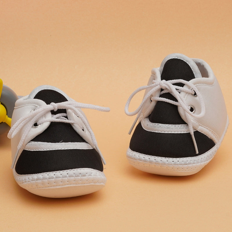6 To 12 Months Pack Of 1 Baby Boys & Baby Girls Cotton Booties (White,Black)-BT4766