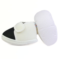 0 To 6 Months Pack Of 1 Baby Boys & Baby Girls Cotton Booties (White,Black)-BT4890