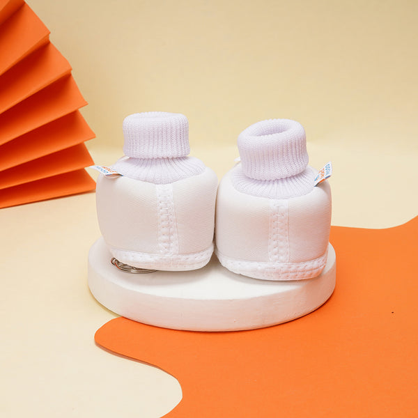 0 To 6 Months Pack Of 1 Baby Girls Cotton Shoe/Booties (White)-BT4891