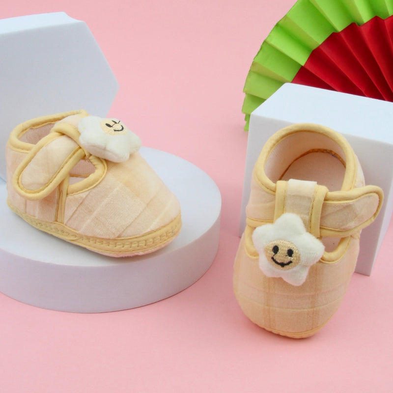 6 To 12 Months Pack Of 1 Baby Boys & Baby Girls Velvet Kids Shoe/Booties (Cream)-BT4906
