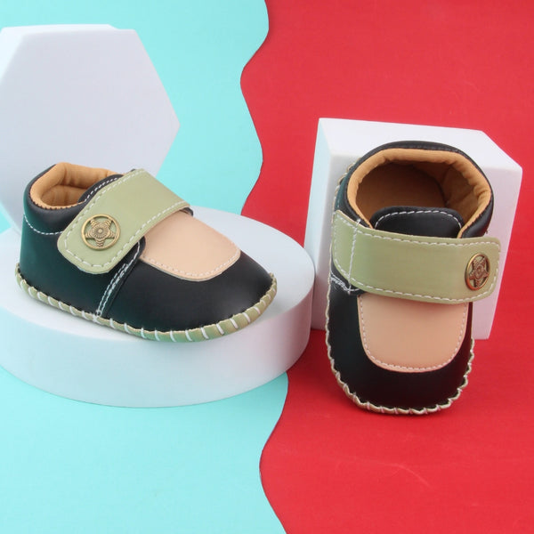 6 To 12 Months Baby Boys & Girls Star Booties (Green,Beige,Black)-BT5010