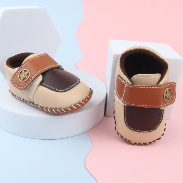 6 To 12 Months Baby Boys & Girls Star Booties (Brown,Beige)-BT5014
