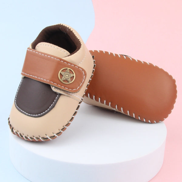 6 To 12 Months Baby Boys & Girls Star Booties (Brown,Beige)-BT5014