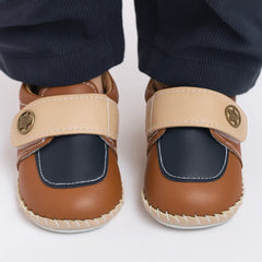 6 To 12 Months Baby Boys & Girls Star Booties (Beige,Black,Brown)-BT5015