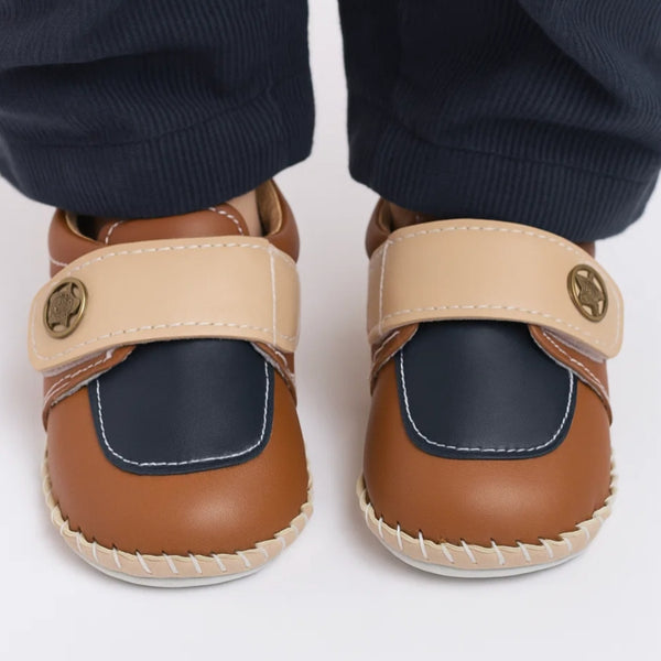 6 To 12 Months Baby Boys & Girls Star Booties (Beige,Black,Brown)-BT5015