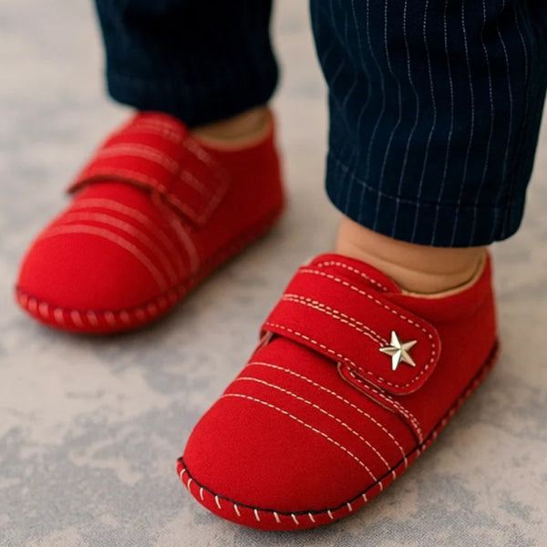 6 To 12 Months Baby Boys & Girls Velvet Star Booties (Red)-BT5018