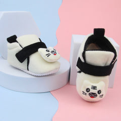6 To 12 Months Baby Boys & Girls Animal Face Booties (Off White,Black)-BT5027