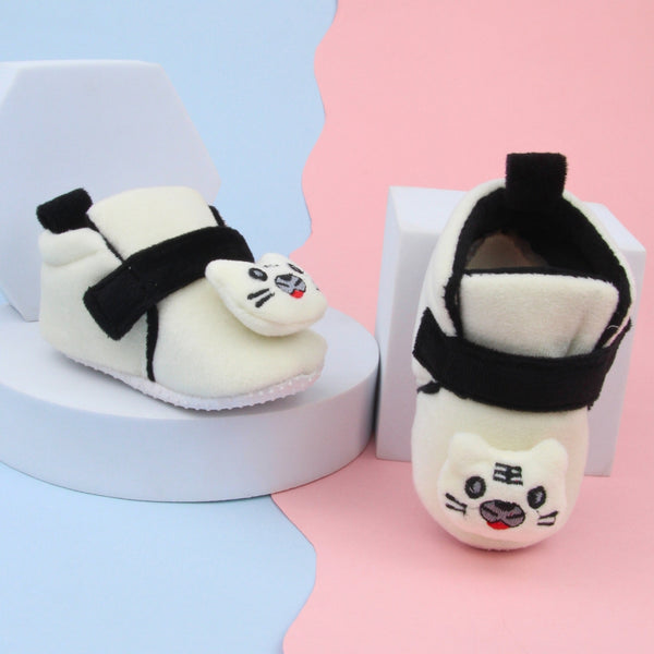 6 To 12 Months Baby Boys & Girls Animal Face Booties (Off White,Black)-BT5027