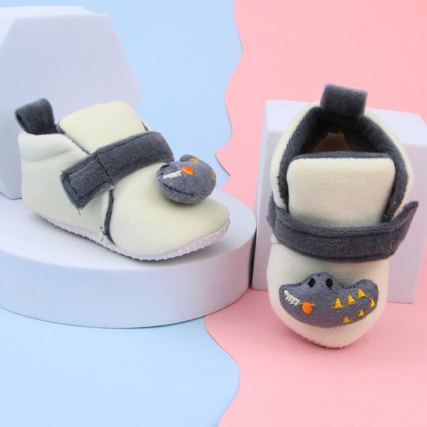 6 To 12 Months Baby Boys & Girls Animal Face Booties (Off White,Grey)-BT5029