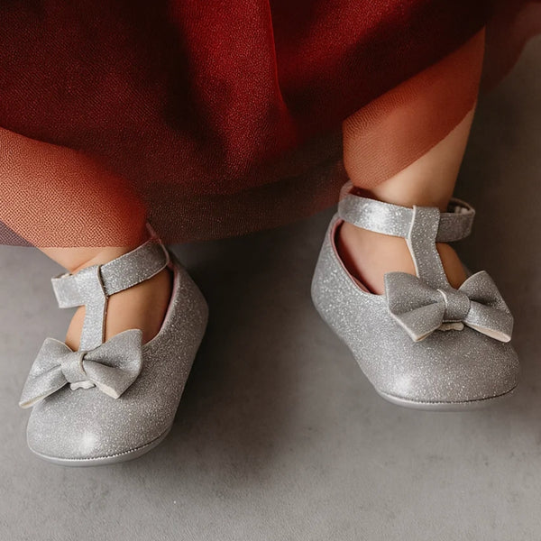 Baby Unisex Synthetic Velcro Booties (Silver)-BT5097