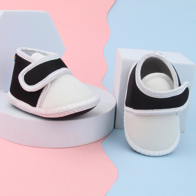 6 To 12 Months Baby Boys & Baby Girls Cute Soft Cotton Pre-Walker Sports Booties (WhiteBlack)-BT5213