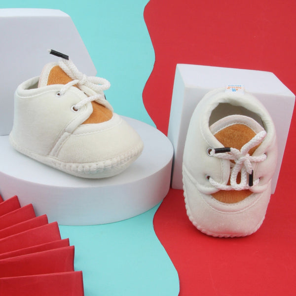 6 To 12 Months Baby Boys & Baby Girls Cute Soft Velvet Pre-Walker Lace Booties (off White,Brown)-BT5222