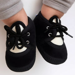 6 To 12 Months Baby Boys & Baby Girls Cute Soft Velvet Pre-Walker Lace Booties (Black,White)-BT5233