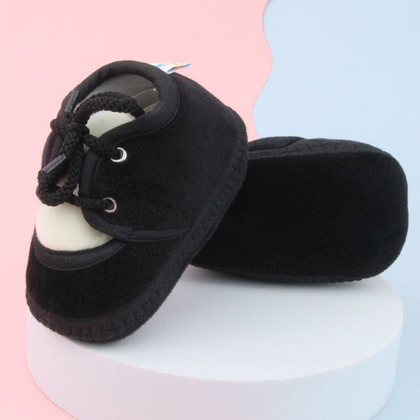 6 To 12 Months Baby Boys & Baby Girls Cute Soft Velvet Pre-Walker Lace Booties (Black,White)-BT5233