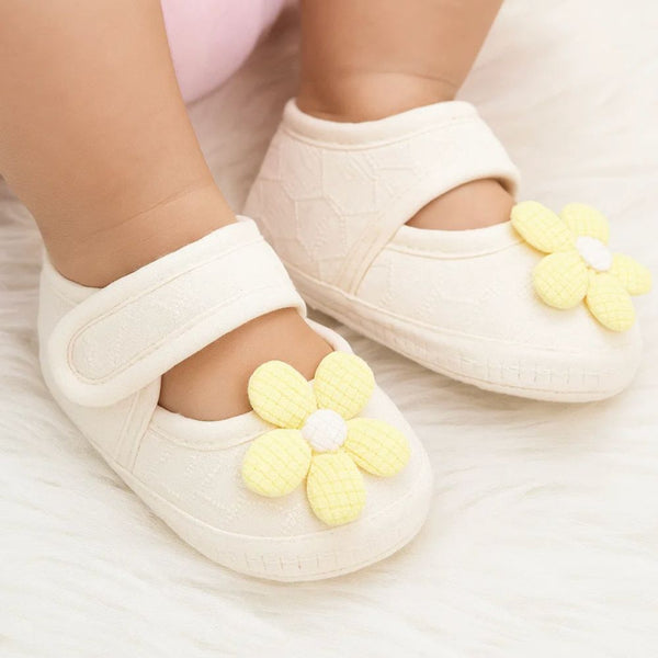 Baby Girls Flower Cotton Velcro Belly Booties (White,Yellow)-BT5241
