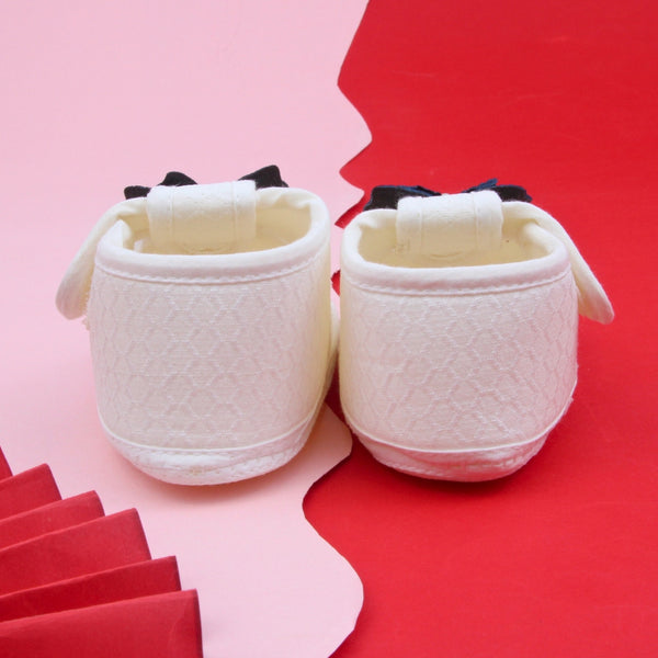 Baby Girls Cotton Butterfly Velcro Belly Booties (White,Green)-BT5245