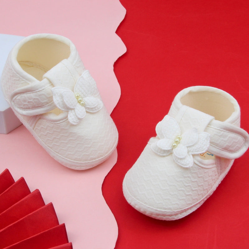 Baby Girls Cotton Butterfly Velcro Belly Booties (White)-BT5246