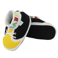 Baby Unisex Cotton Black,Yellow Slip-on Socks Booties-BT5297
