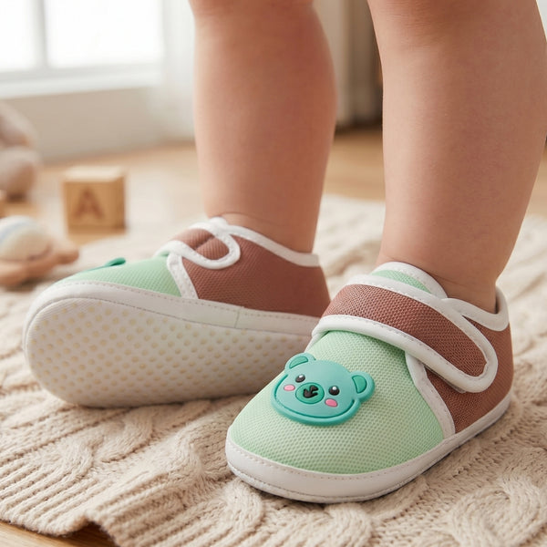Baby Unisex Cotton Bear Face Green,Brown Velcro Booties-BT5312