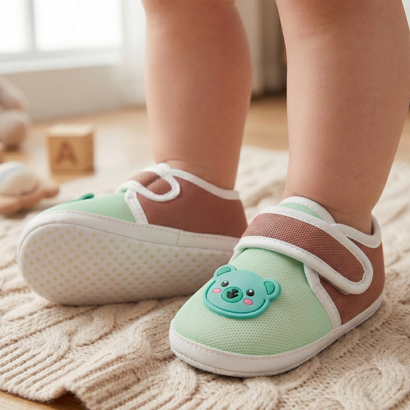 Baby Unisex Cotton Bear Face Green,Brown Velcro Booties-BT5312