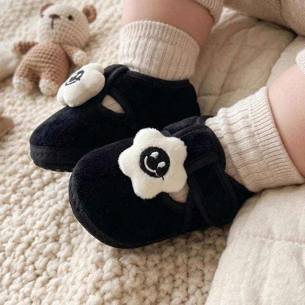 Baby Unisex Fur Star Face Black Velcro Booties-BT5338