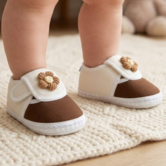 Baby Unisex Cotton Floral White,Brown Velcro Booties-BT5349