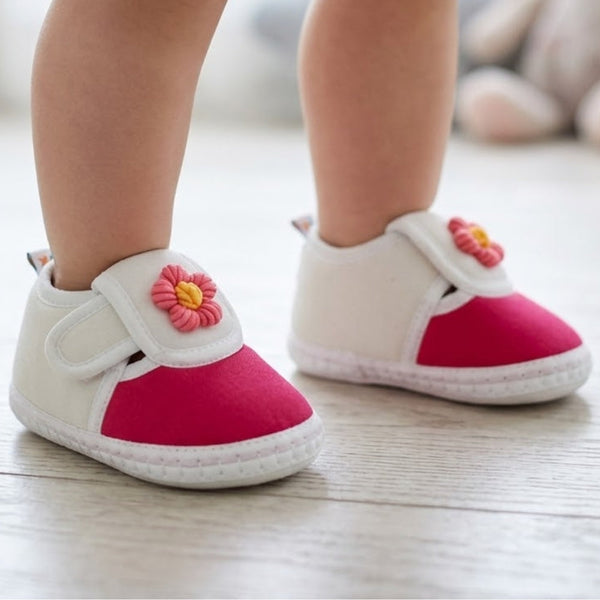Baby Unisex Cotton Floral White,Pink Velcro Booties-BT5350
