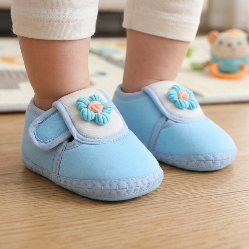 Baby Unisex Cotton Floral Blue,White Velcro Booties-BT5357