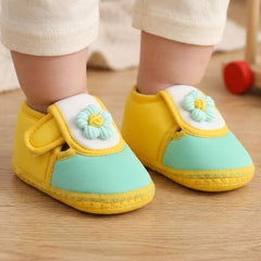 Baby Unisex Cotton Floral Yellow,Green Velcro Booties-BT5362