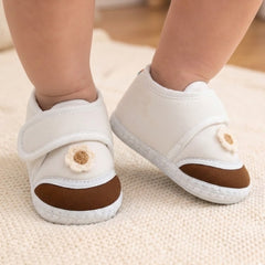 Baby Unisex Cotton Floral White,Brown Velcro Booties-BT5374