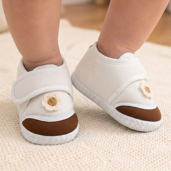 Baby Unisex Cotton Floral White,Brown Velcro Booties-BT5374