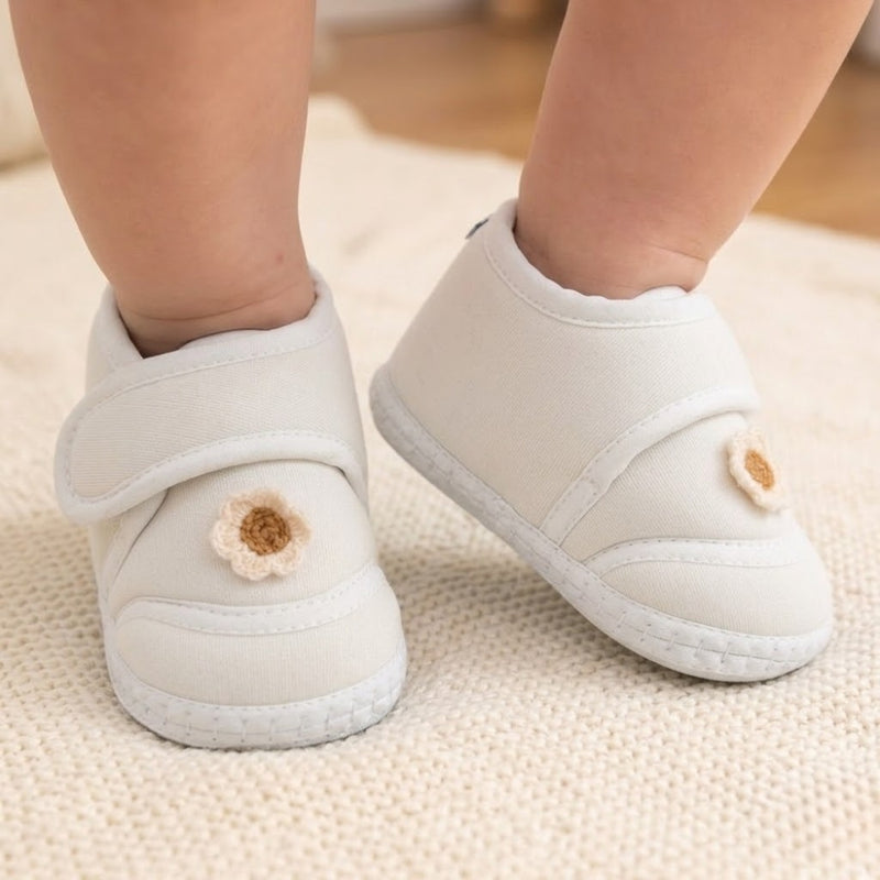 Baby Unisex Cotton Floral White Velcro Booties-BT5378