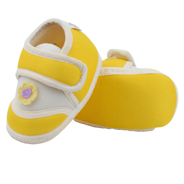 Baby Unisex Cotton Floral Yellow Velcro Booties-BT5382