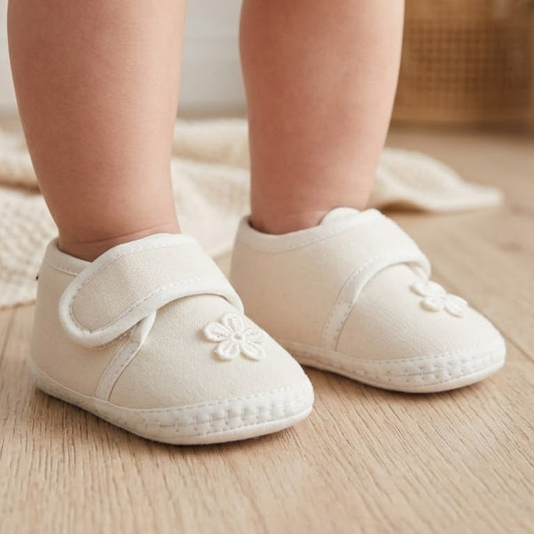 Baby Unisex Cotton Floral White Velcro Booties-BT5398